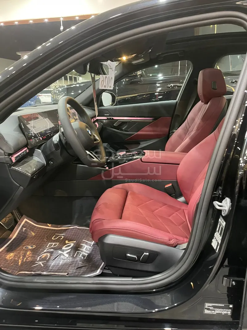 2026 BMW 5 Series 520i