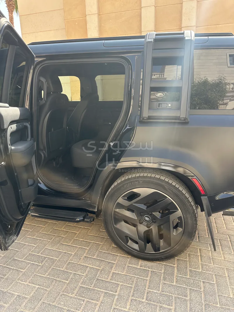 2021 Land Rover Defender 110
