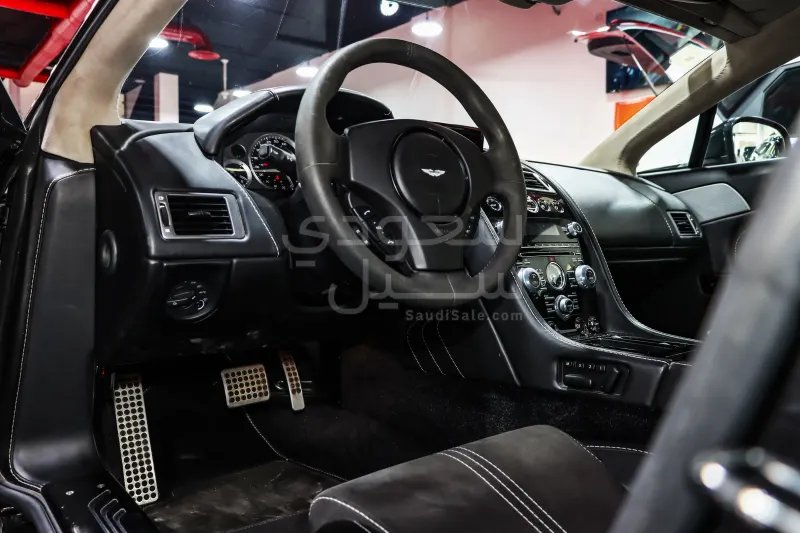 2013 Aston Martin V8 Vantage