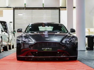 2013 Aston Martin V8 Vantage