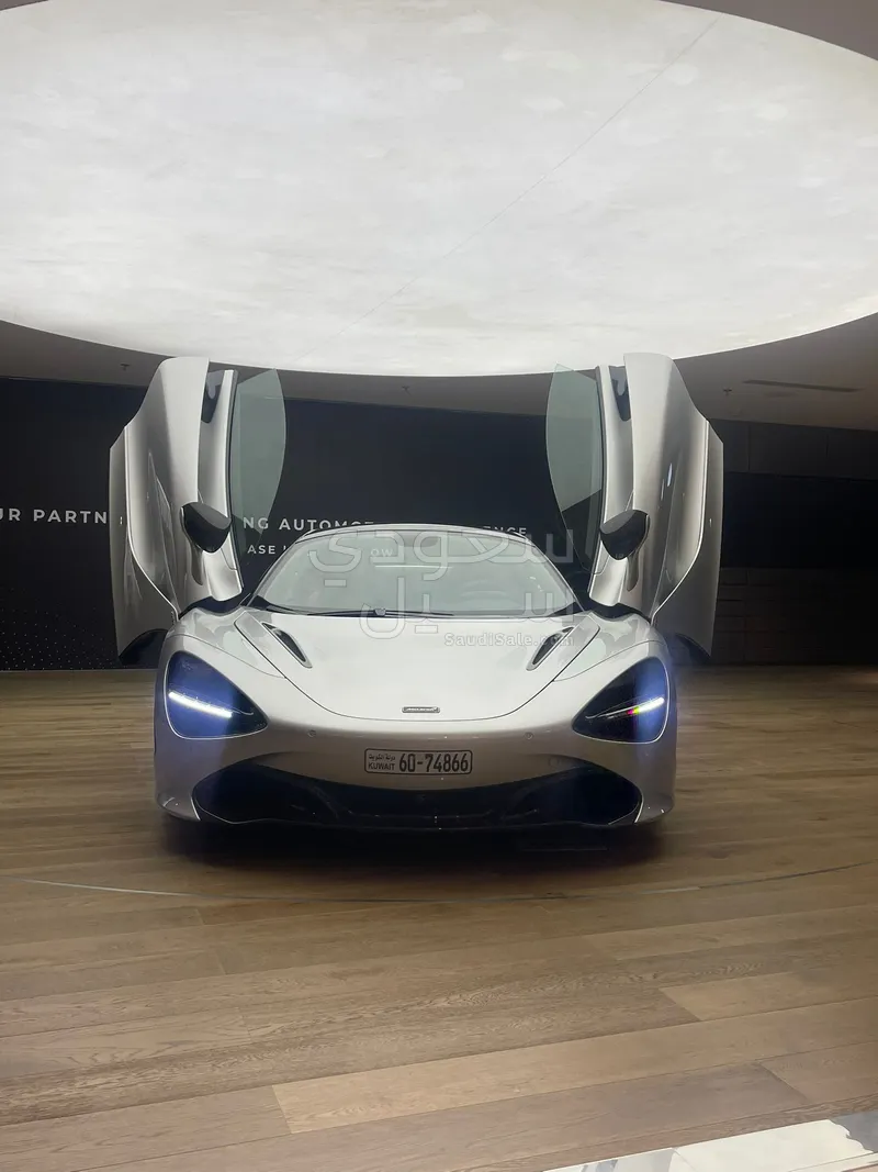 2022 مكلارين 720 إس
