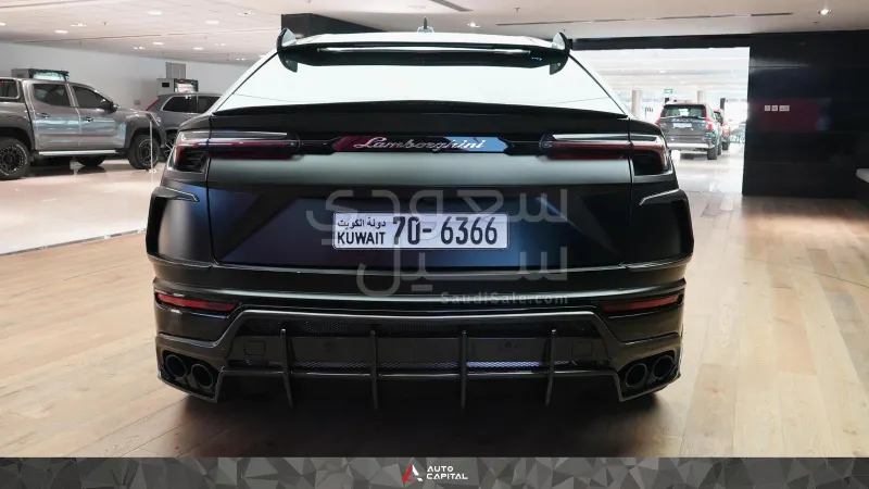 2022 لمبرجيني اوروس