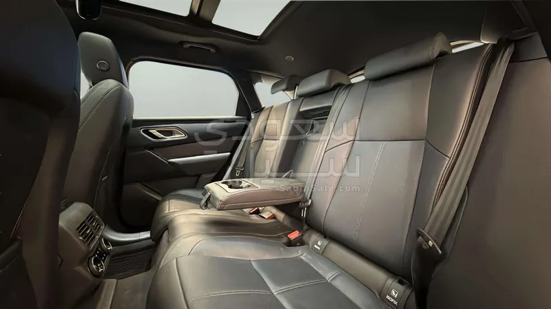 2024 Land Rover Range Rover Velar SE