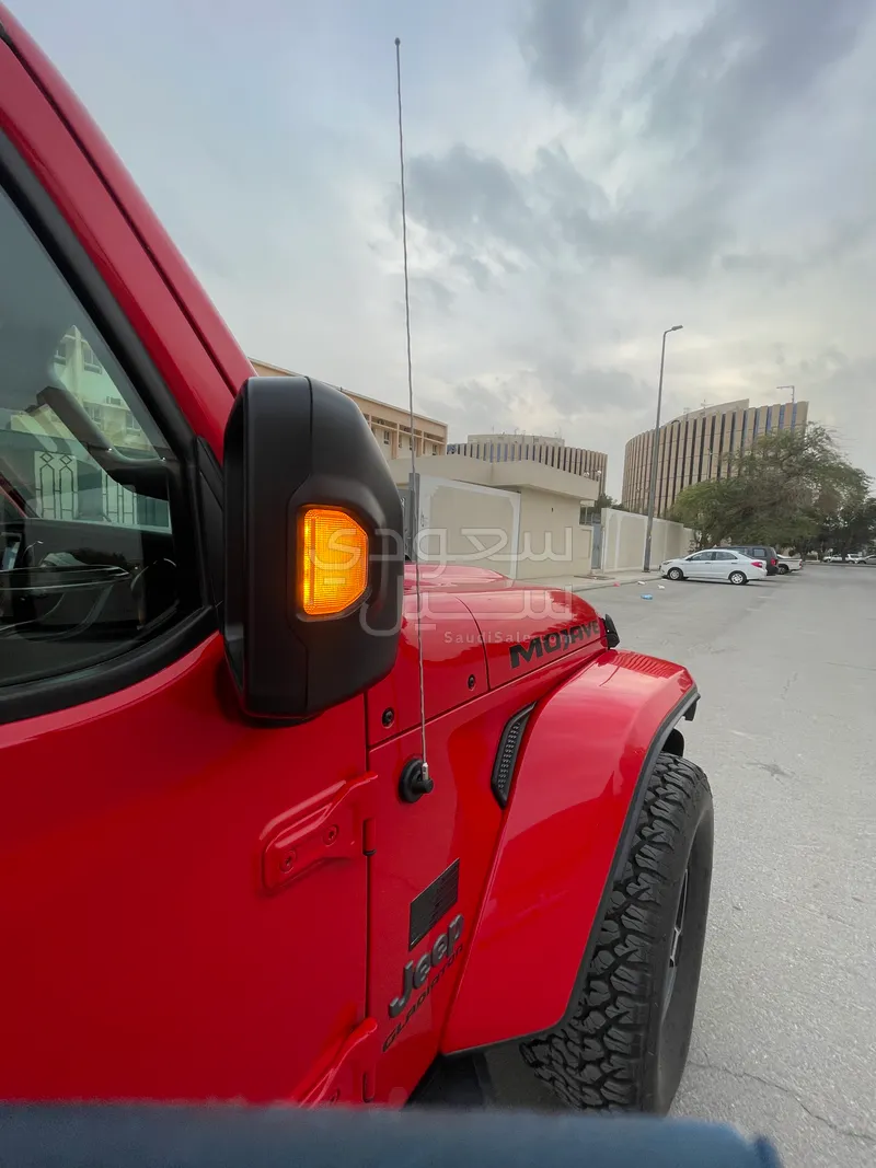 2021 جييب جلادياتور ساند رانر