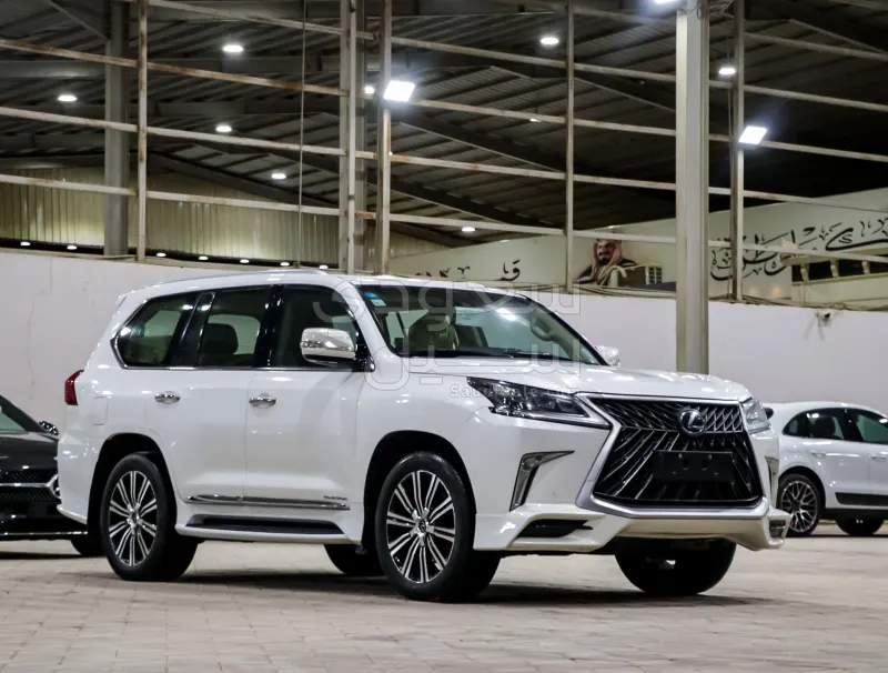 2016 Lexus LX 570