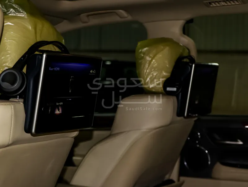 2016 Lexus LX 570