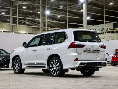 2016 Lexus LX 570