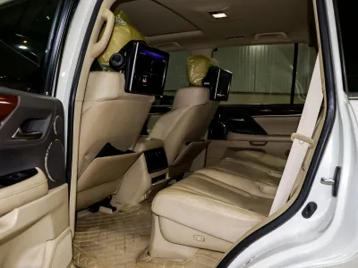 2016 Lexus LX 570