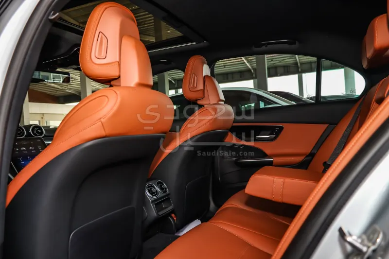 2024 Mercedes-Benz C 300