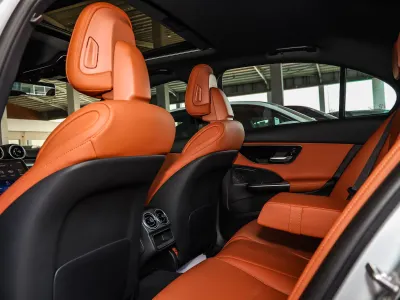 2024 Mercedes-Benz C 300