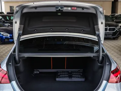 2024 Mercedes-Benz C 300