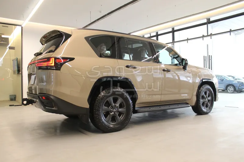 2025 Lexus LX 600