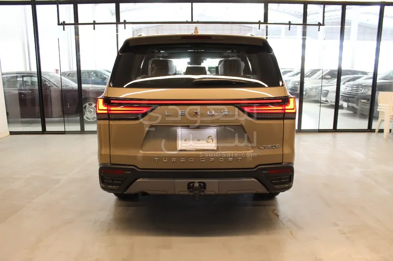 2025 Lexus LX 600