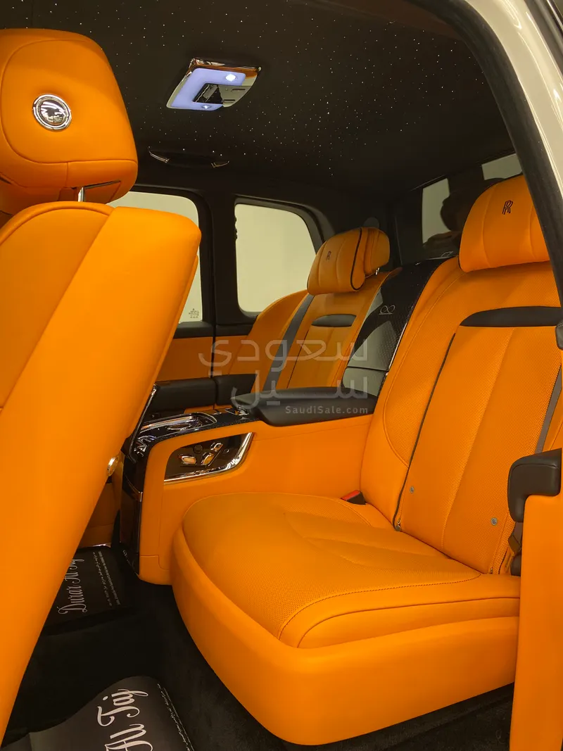2025 Rolls-Royce Cullinan Black Badge