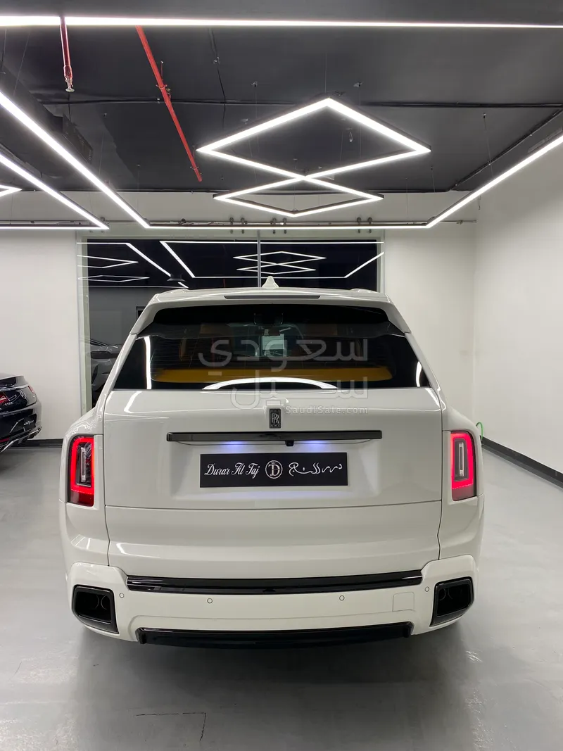 2025 Rolls-Royce Cullinan Black Badge