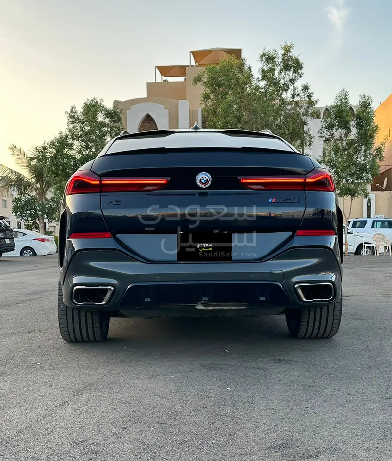 2021 بي ام دبليو الفئة اكس 6 إم 50 أي