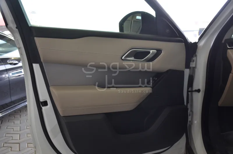 2021 لاند روفر رينج روفر فيلار فيلار