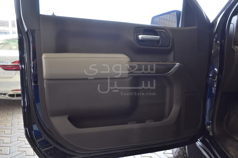 2022 شفروليه سلفرادو زد 71