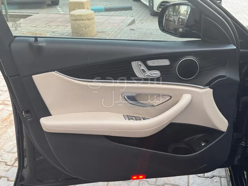 2022 Mercedes-Benz E 300