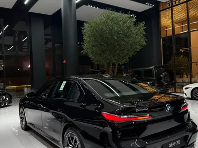 2025 BMW 7 Series 735i