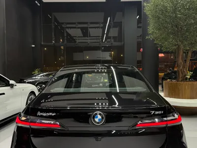 2025 BMW 7 Series 735i