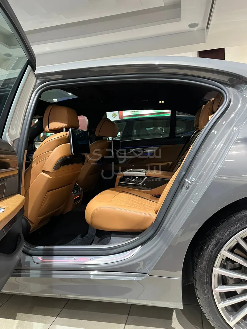 2020 BMW 7 Series 750Li