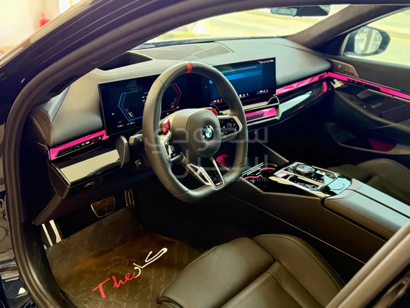 2025 BMW M Series M5