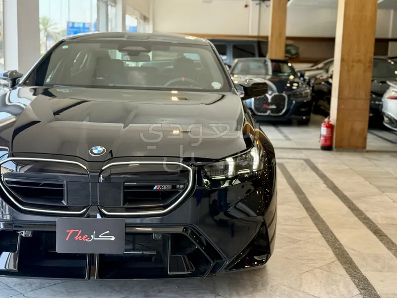 2025 BMW M Series M5