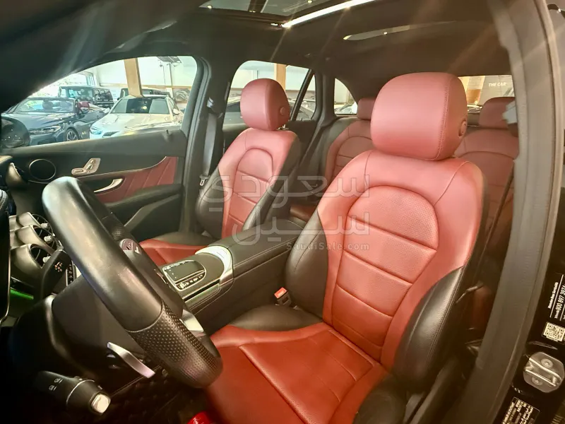 2020 Mercedes-Benz GLC 200 amg