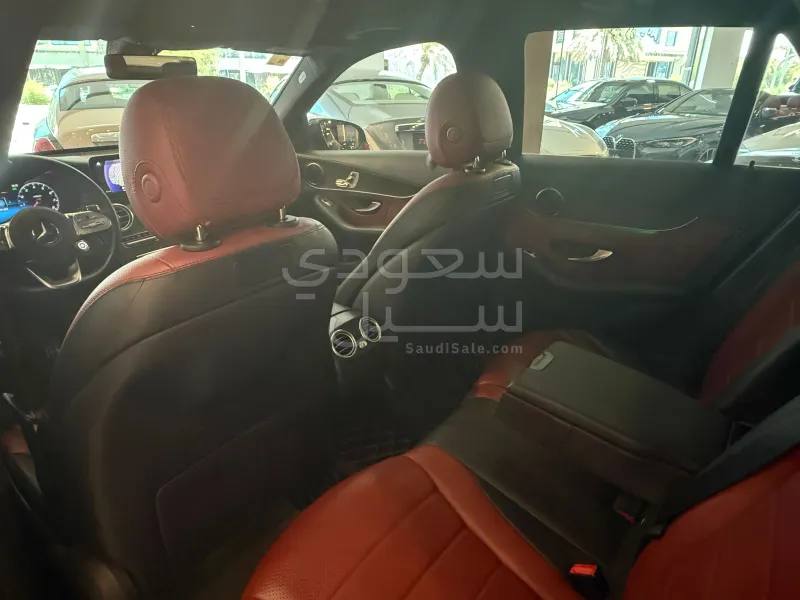 2020 Mercedes-Benz GLC 200 amg