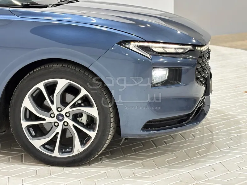 2023 Ford Taurus Titanium