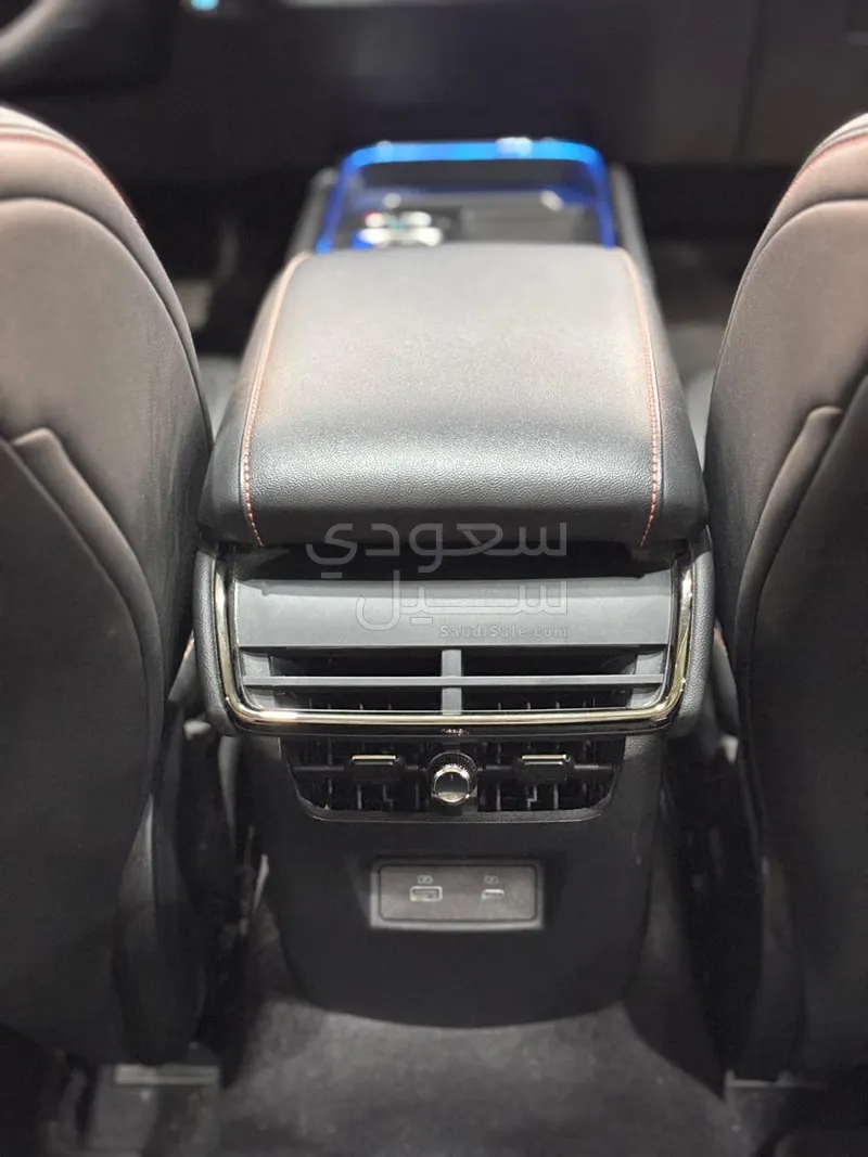 2023 Ford Taurus Titanium