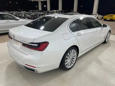 2021 BMW 7 Series 730Li