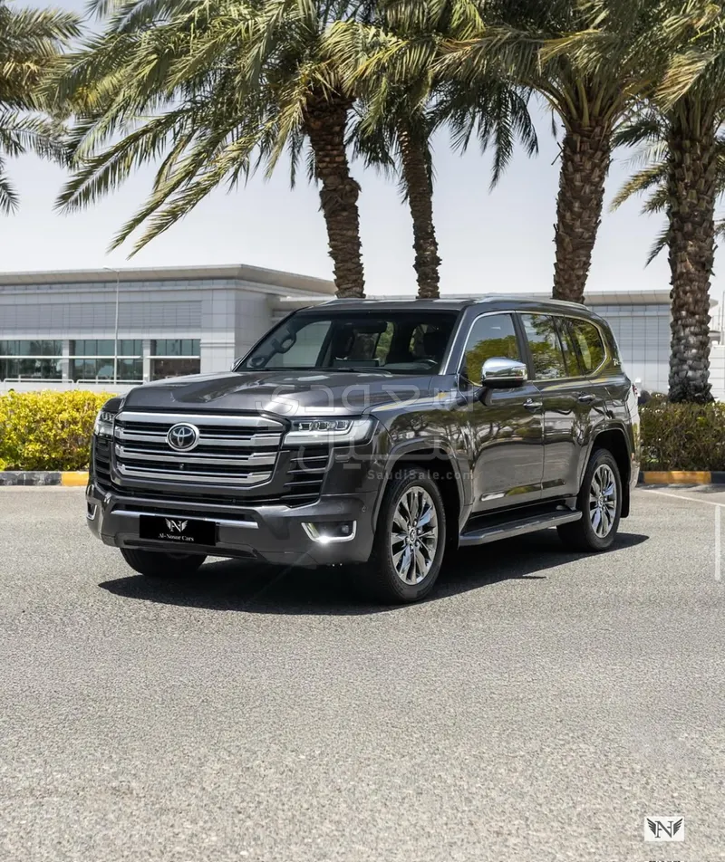 2022 Toyota Land Cruiser VXR