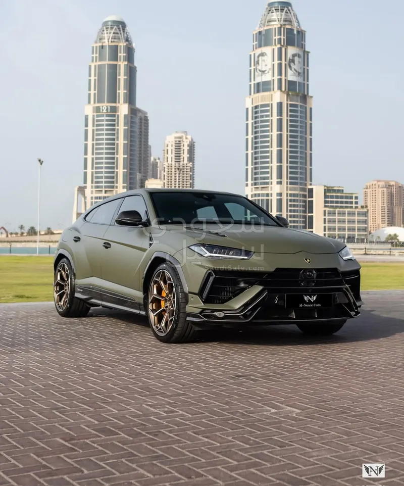 2023 Lamborghini URUS Performante
