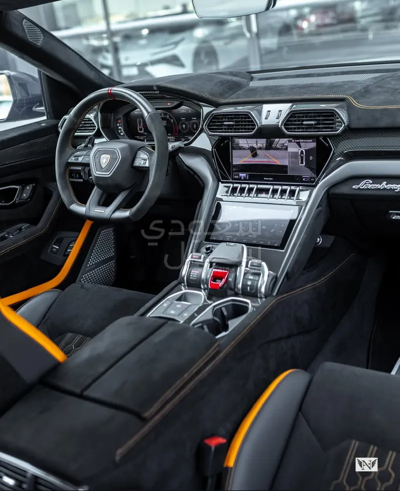 2023 Lamborghini URUS Performante