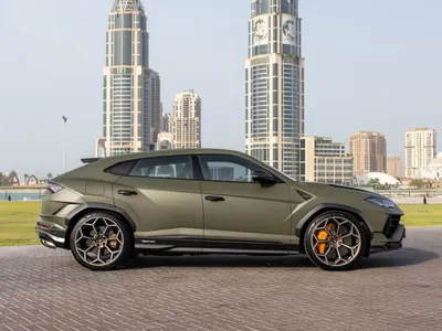 2023 Lamborghini URUS Performante