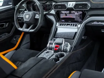 2023 Lamborghini URUS Performante