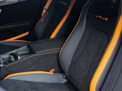 2023 Lamborghini URUS Performante