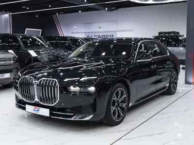 2026 بي ام دبليو الفئة السابعة 735أي