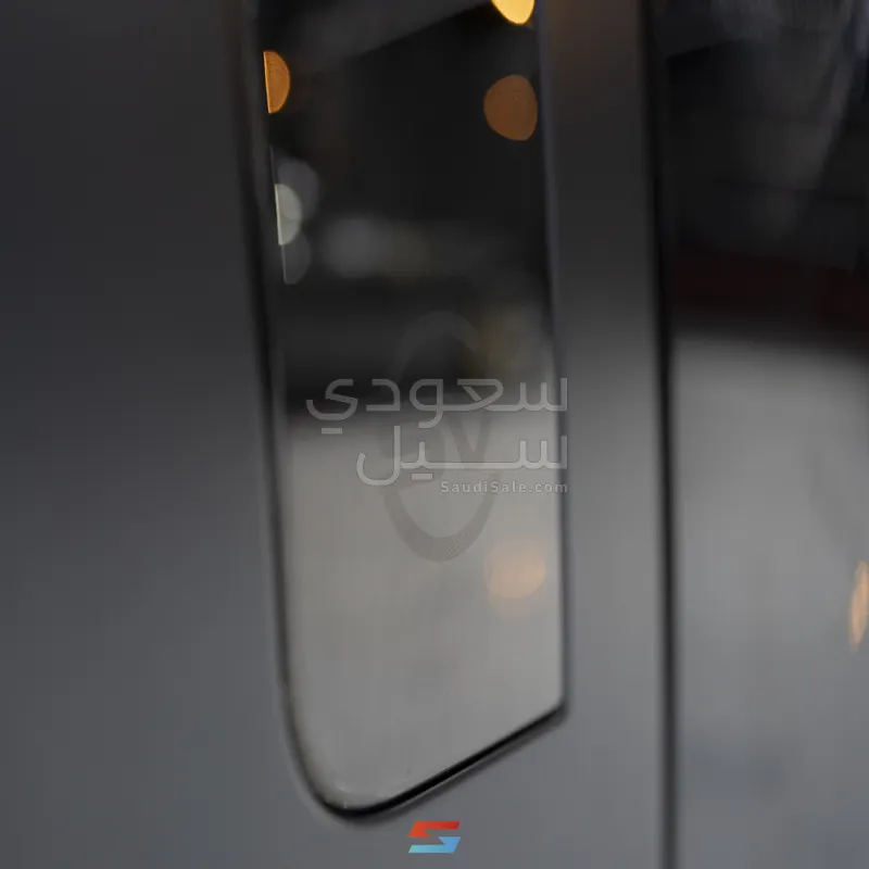 2025 لاند روفر رينج روفر اس في اوتوبيوغرافي