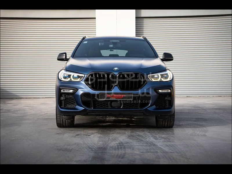 2021 BMW X Series 6 M50i