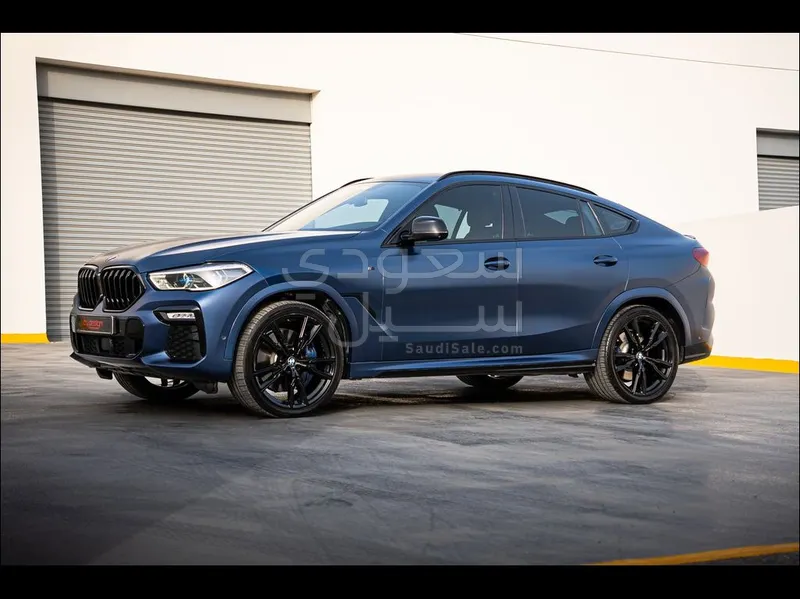 2021 BMW X Series 6 M50i