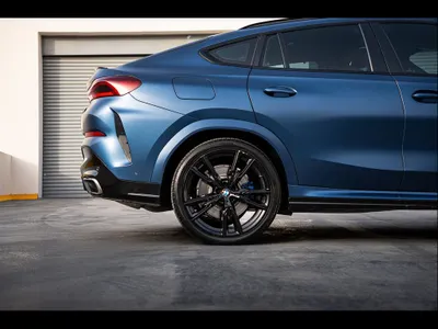 2021 BMW X Series 6 M50i