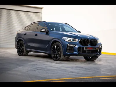 2021 BMW X Series 6 M50i