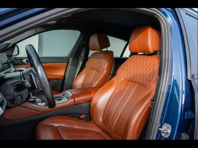 2021 BMW X Series 6 M50i