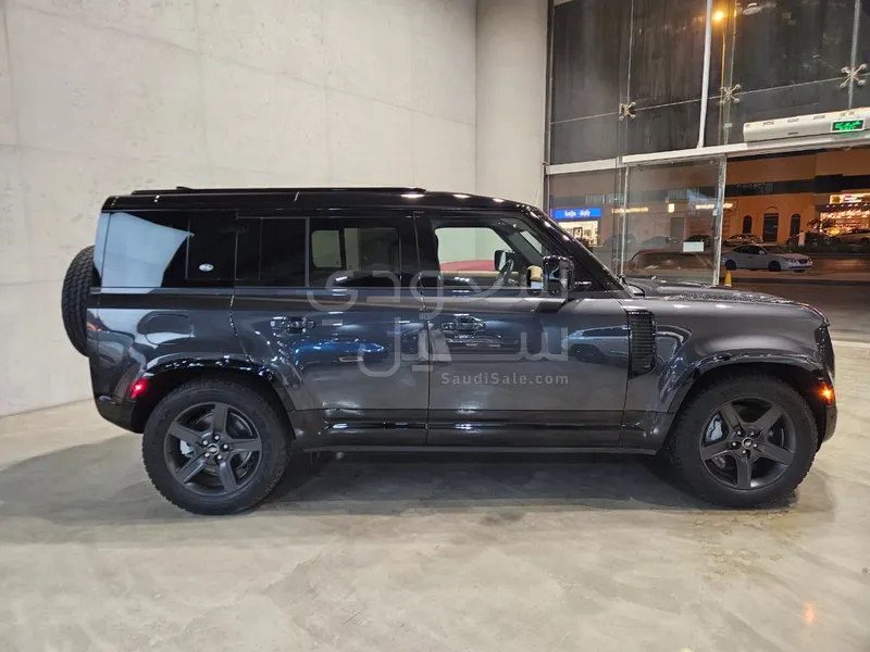 2023 Land Rover Defender 110