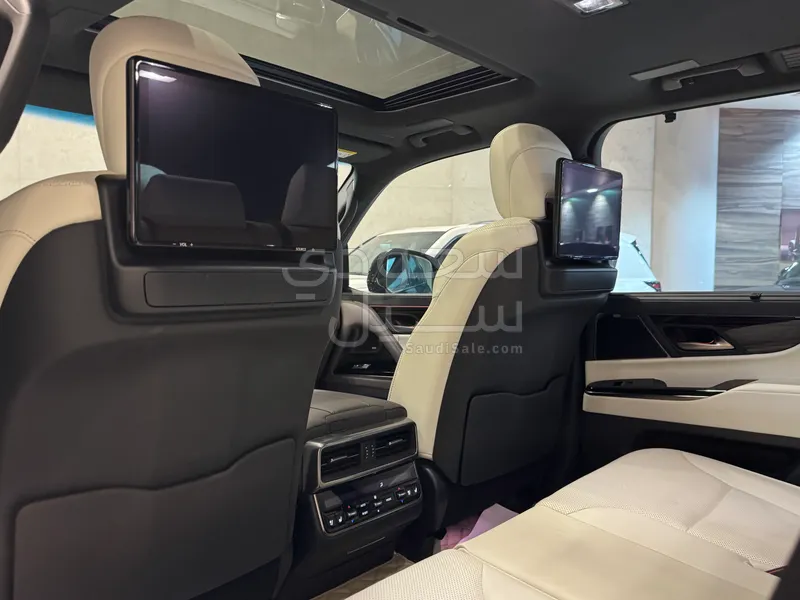 2024 Lexus LX 600
