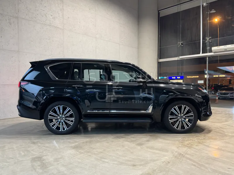 2024 Lexus LX 600
