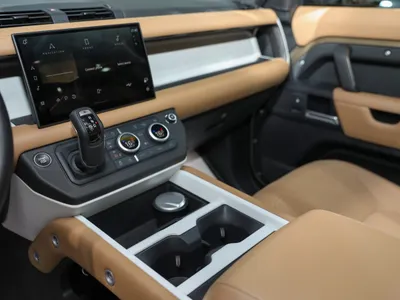 2025 Land Rover Defender X dynamic